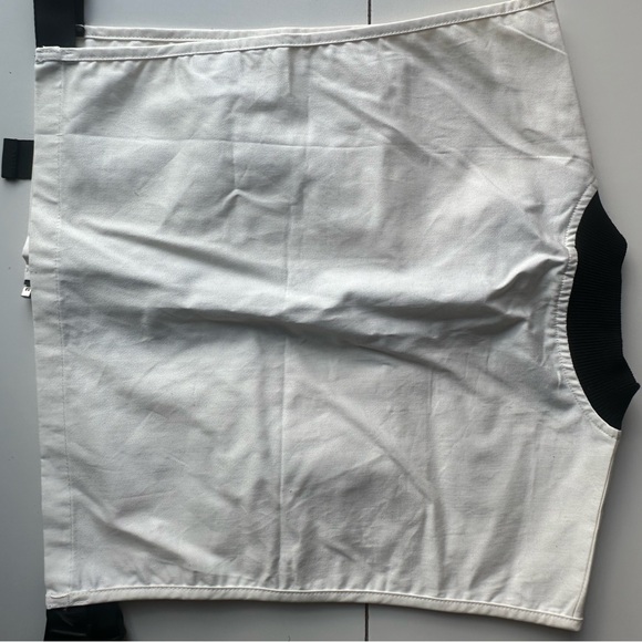 ‼️Zip up Solid Vest Sexy Buckle Font Sleeveless ‼️Tag says XL but feet Small‼️ - Picture 3 of 5